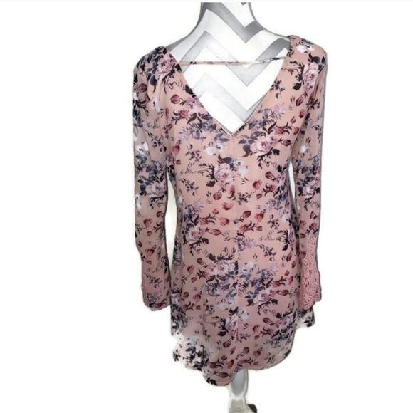 Speechless womens size Large long sleeve top in a pretty blush  floral fabric - Picture 2 of 9